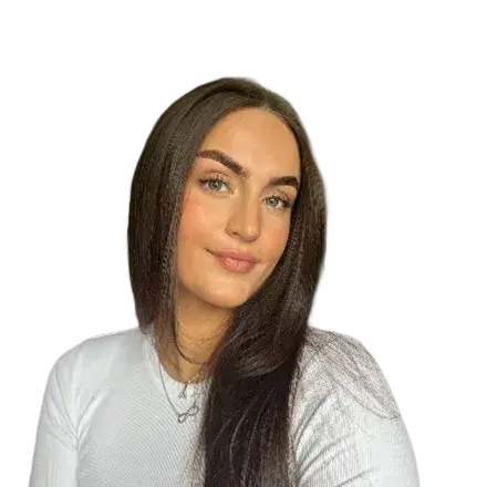 headshot of Isobel Baxter